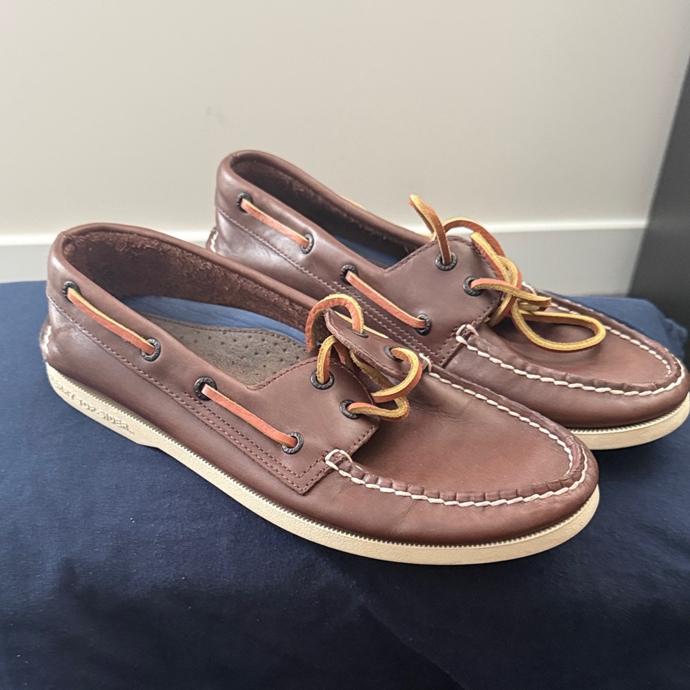 Sperry Men's Brown Leather Boat Shoes - Picture 3 of 6